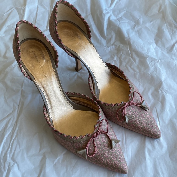 Giorgio Armani Heels Size 38 1/2 - Picture 2 of 12